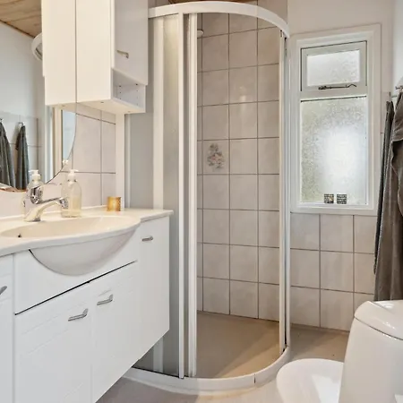 Stunning In With Kitchen