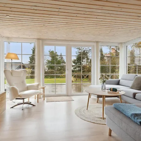 Stunning Home In Ebeltoft With Kitchen