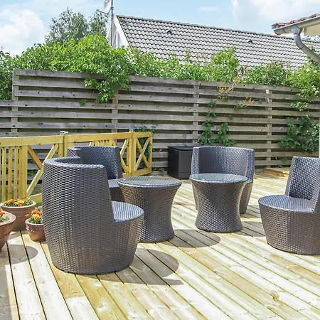 Stunning Home In Ebeltoft With Kitchen 펜션 에벨토프트