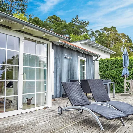 Stunning Home In Ebeltoft With Kitchen 펜션 *