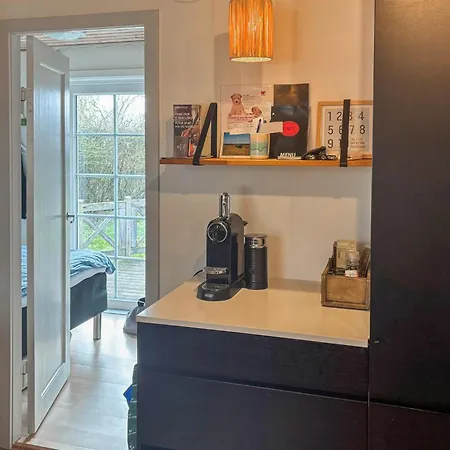 Stunning Home In Ebeltoft With Kitchen 펜션