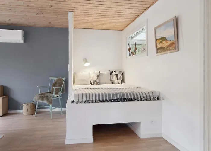 Esben Jensensvej X Nyaraló *